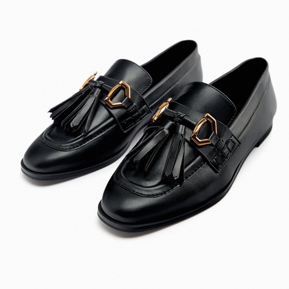 Zara Tassled loafers - Picture 1 of 6